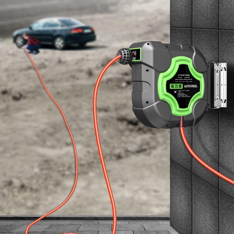 Enrouleur de Tuyau Rétractable - Smart Garden Hose Timer avis et prix